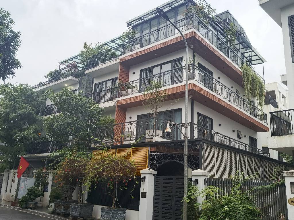 Bán nhà Ngõ 2 ô tô tránh - diện tích 134m2 4 tầng - Biệt thự liền kề VIP - giá 38 tỷ