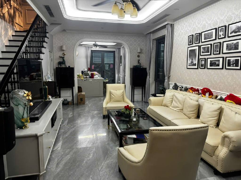 Bán nhà Ngõ 2 ô tô tránh - diện tích 134m2 4 tầng - Biệt thự liền kề VIP - giá 38 tỷ