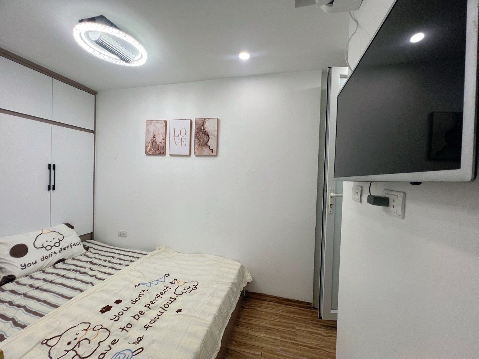 Bán nhà Mạc Thị Bưởi - diện tích 16m2 4 tầng - Ô tô đỗ cửa - giá Nhỉnh 4 tỷ
