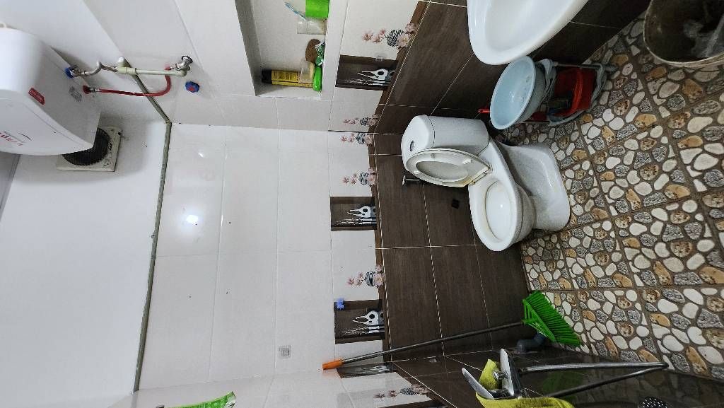Bán nhà Hoàng Mai - diện tích 44m2 2 tầng - Lô góc, ngõ thông ô tô - giá 2,5 tỷ