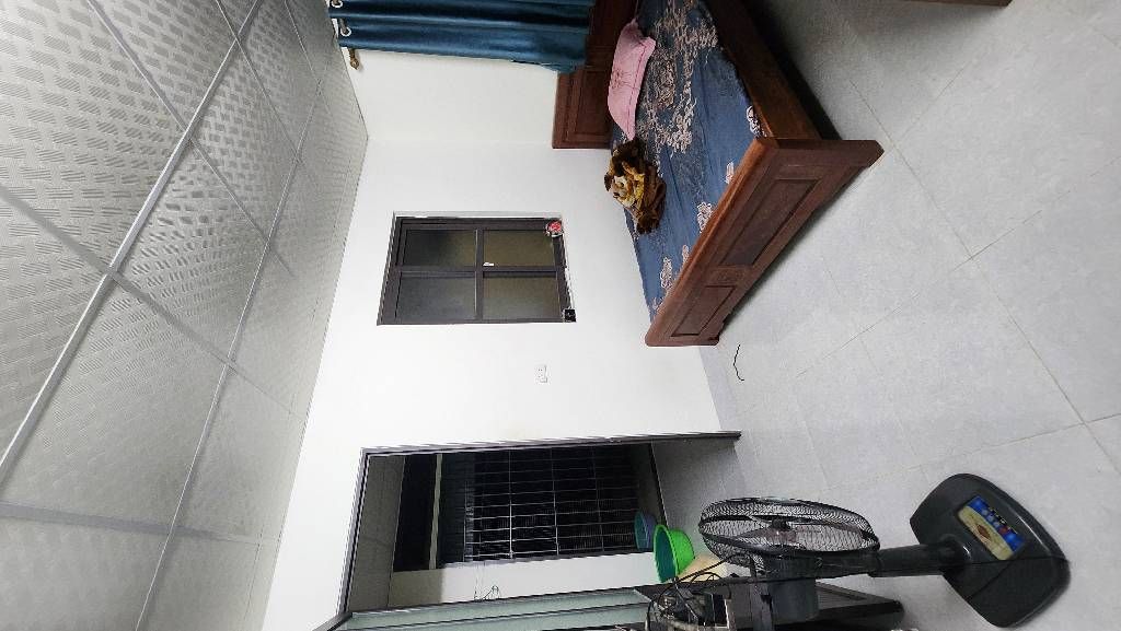 Bán nhà Hoàng Mai - diện tích 44m2 2 tầng - Lô góc, ngõ thông ô tô - giá 2,5 tỷ
