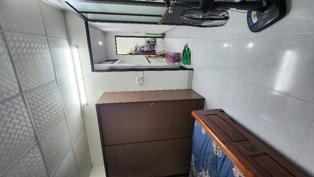 Bán nhà Hoàng Mai - diện tích 44m2 2 tầng - Lô góc, ngõ thông ô tô - giá 2,5 tỷ