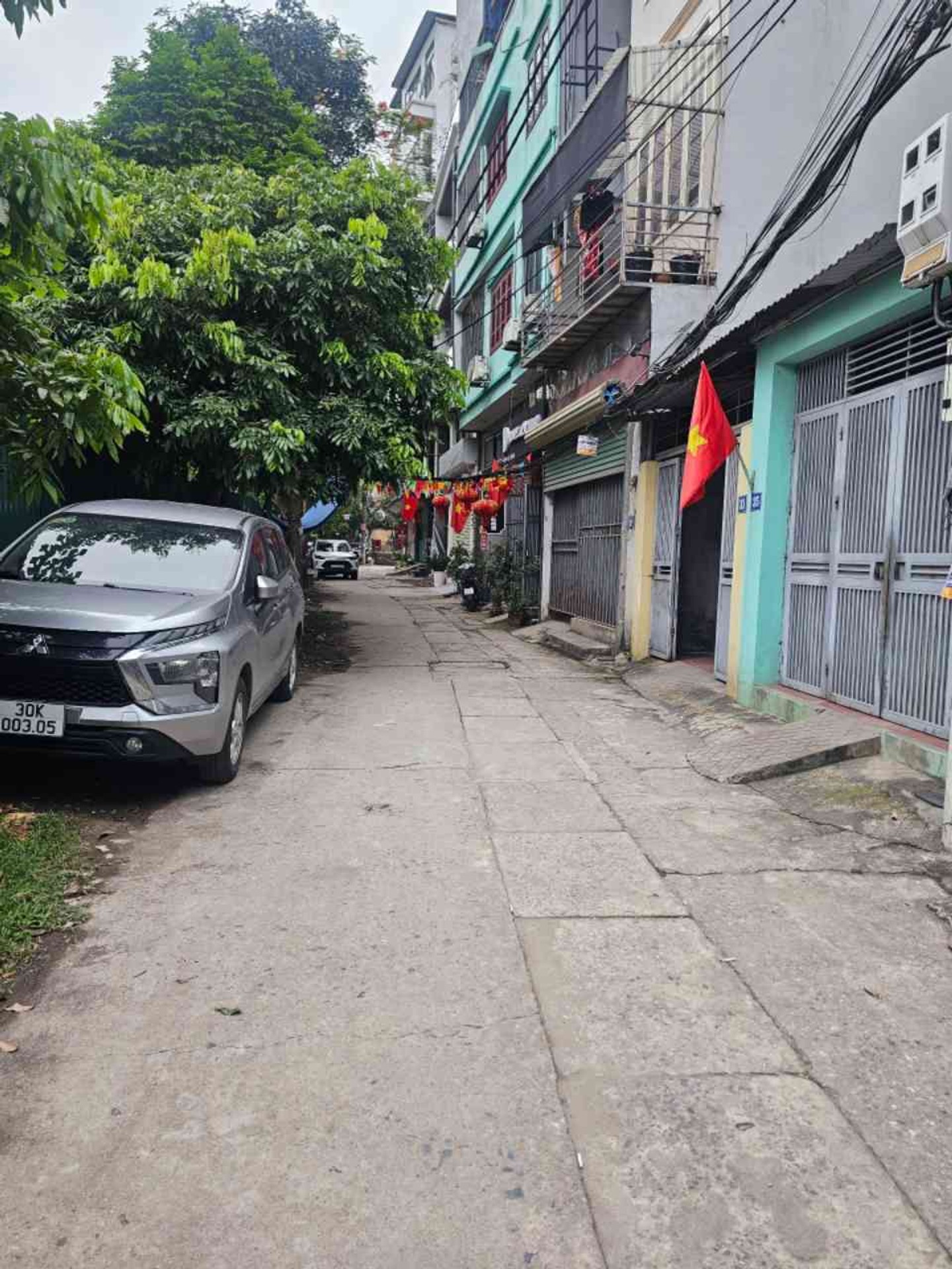 Bán nhà Bằng Liệt - diện tích 46m2 1 tầng - ô tô kinh doanh nhỏ - giá 10,5 tỷ