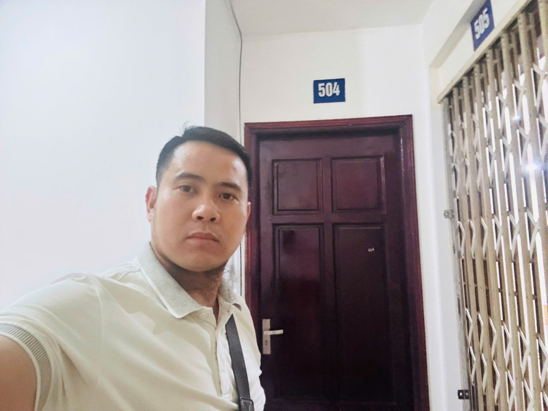 Bán nhà Hoàng Mai - diện tích 35m2 5 tầng - Ô tô đỗ cửa - giá 1,65 tỷ