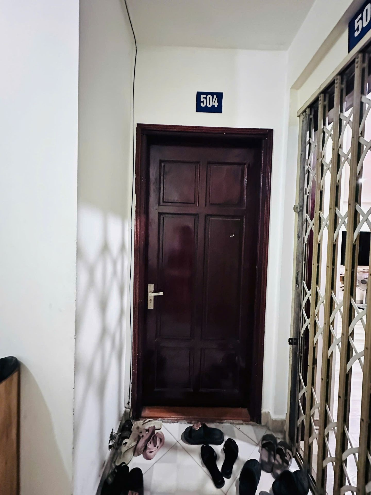 Bán nhà Hoàng Mai - diện tích 35m2 5 tầng - Ô tô đỗ cửa - giá 1,65 tỷ