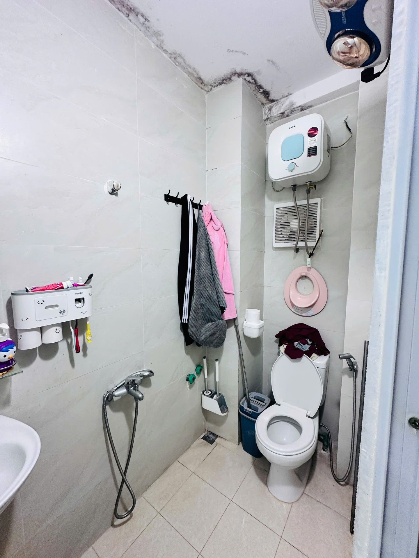 Bán nhà Hoàng Mai - diện tích 35m2 5 tầng - Ô tô đỗ cửa - giá 1,65 tỷ