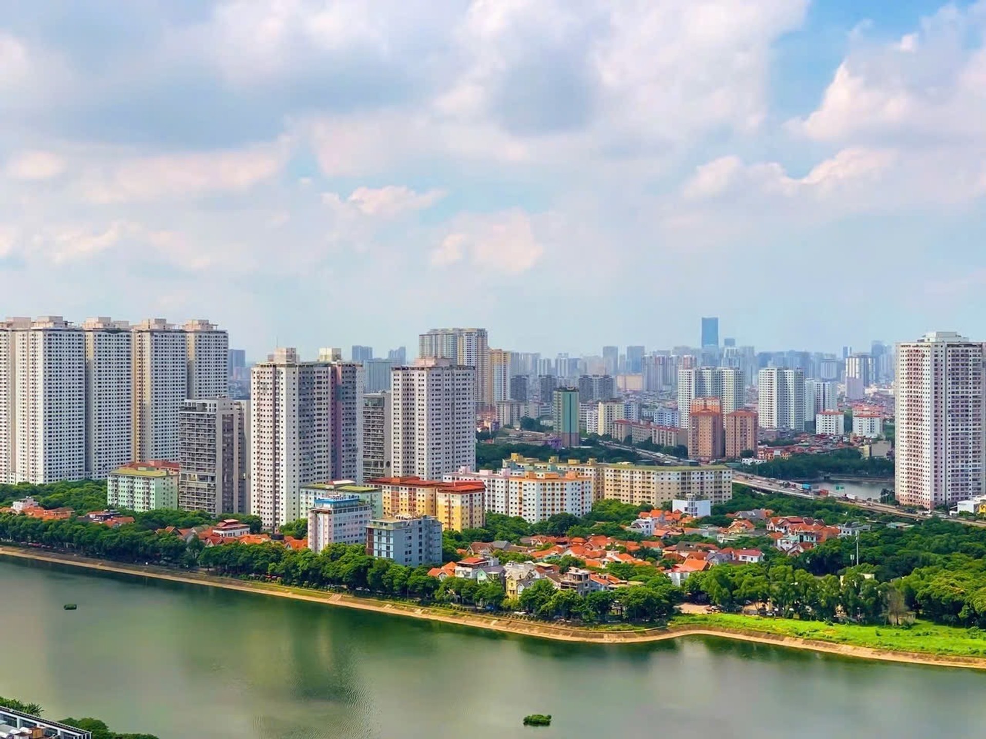Bán nhà Ngọc Hồi - diện tích 71m2 16 tầng - Nhà mới đẹp ở luôn - giá 5,25 tỷ
