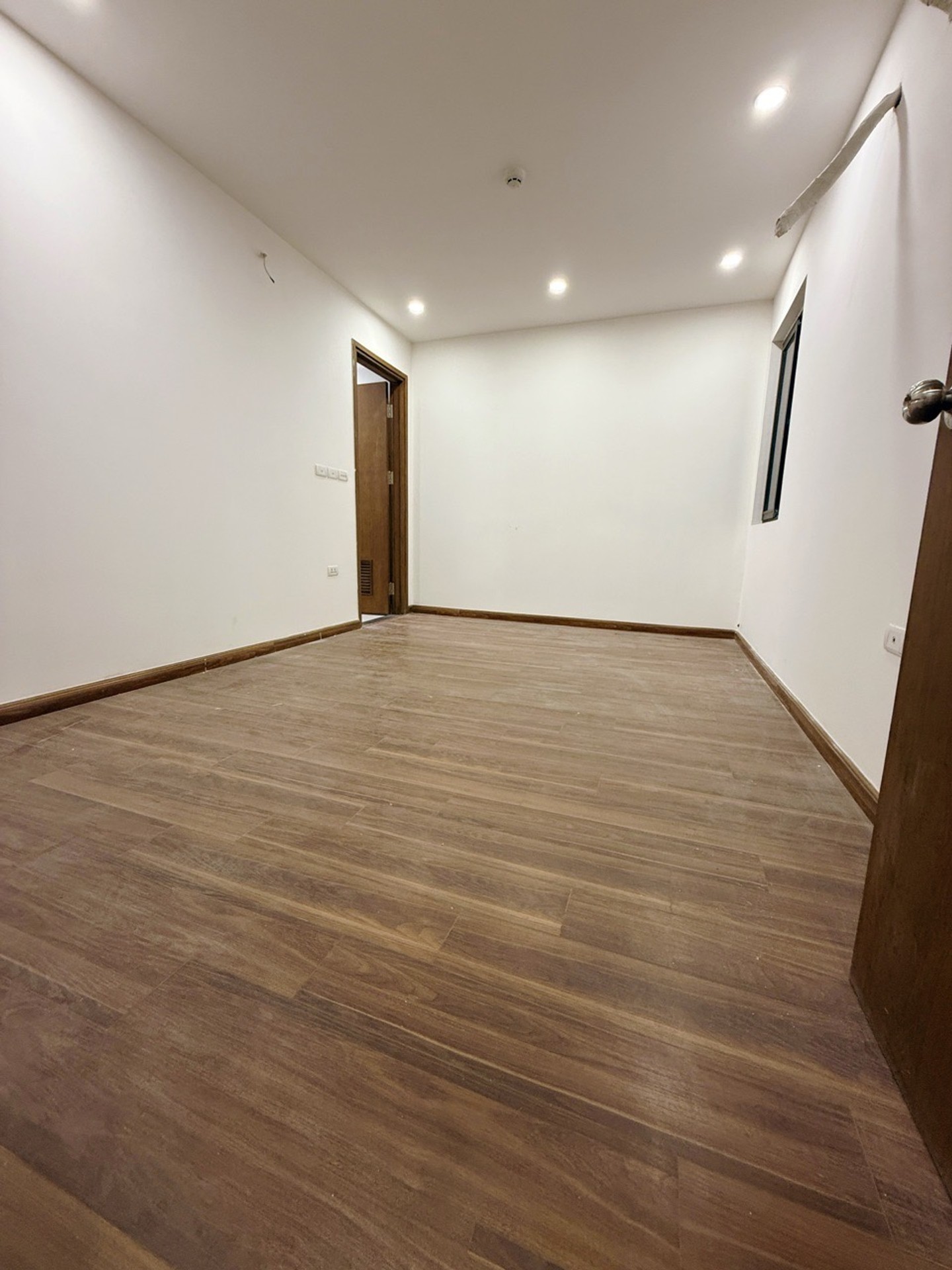 Bán nhà Trần Hòa - diện tích 83m2 1 tầng - Căn hộ chung cư mới tinh - giá 6,3 tỷ