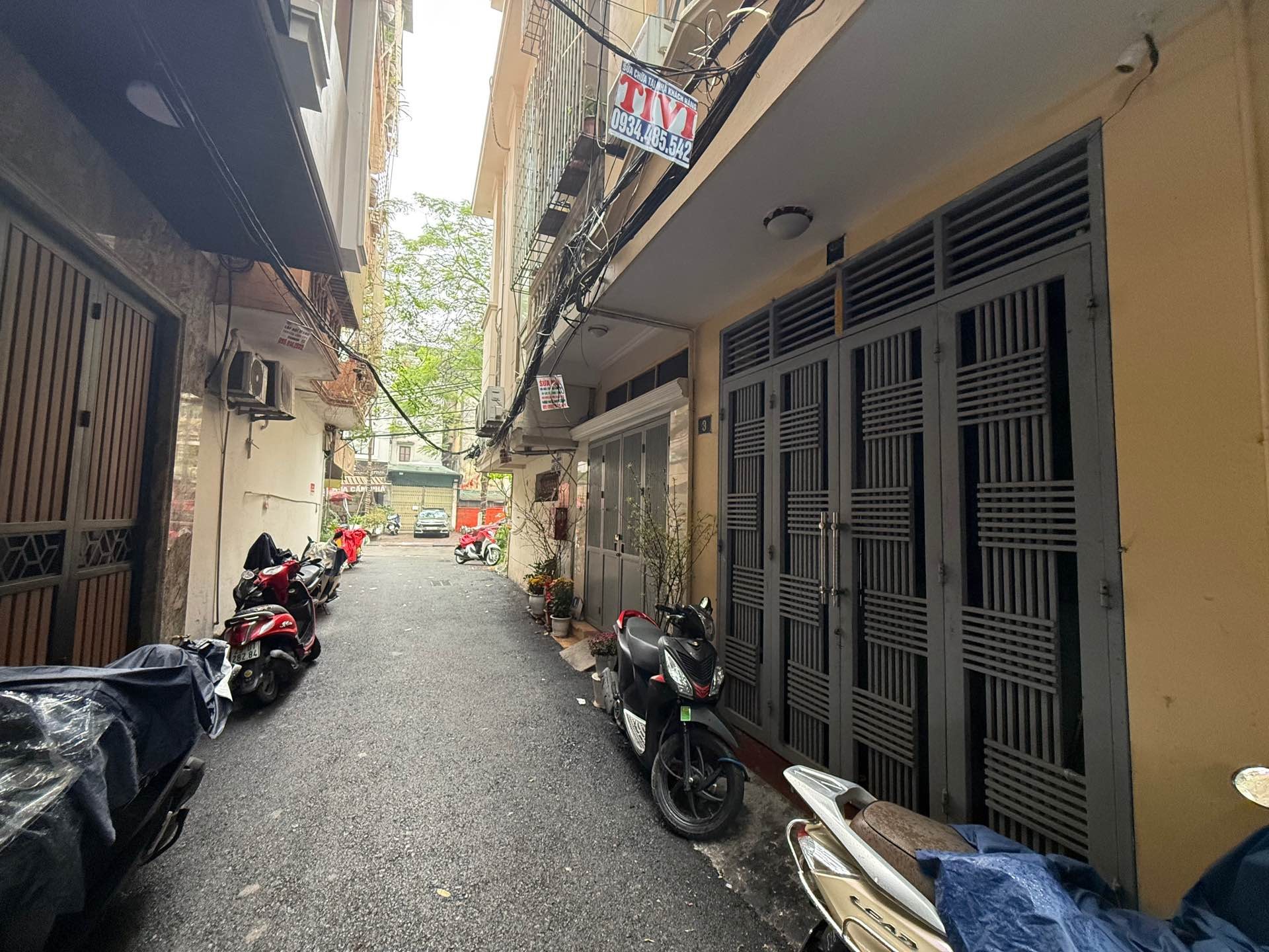 Bán nhà Hồng Mai - diện tích 36m2 5 tầng - ô tô đỗ cửa - giá 13,75 tỷ