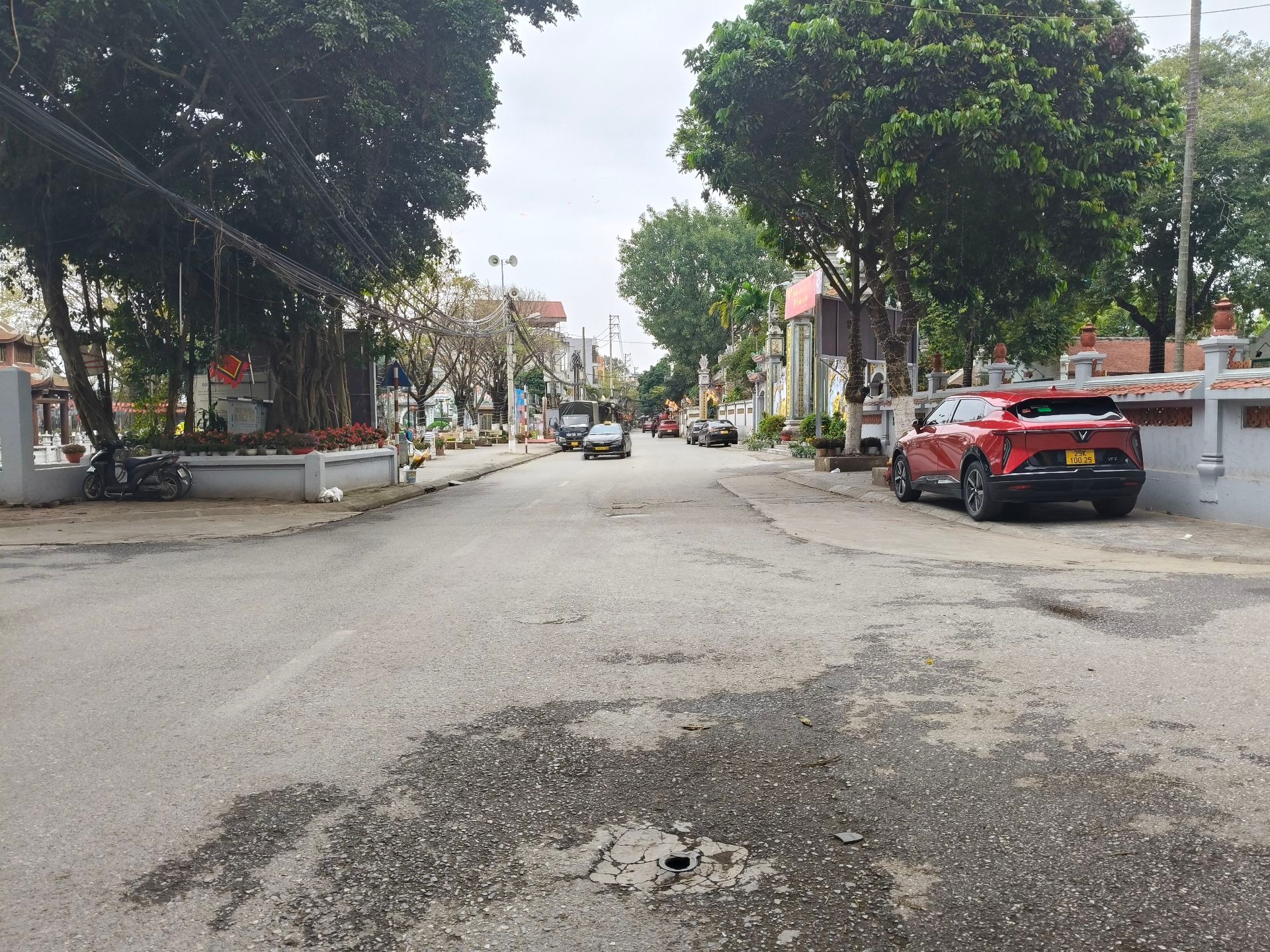 Bán nhà Thúy Lĩnh - diện tích 35m2 4 tầng - Ô TÔ TRÁNH - giá 8,7 tỷ