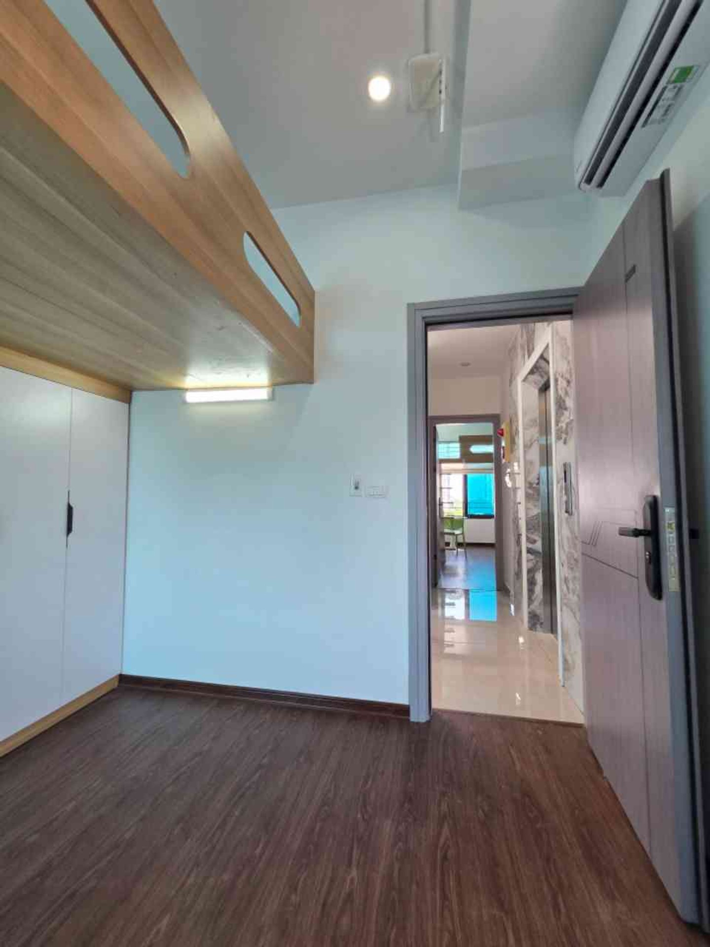 Bán nhà Tam Trinh - diện tích 53m2 9 tầng - Lô góc - giá 23,6 tỷ