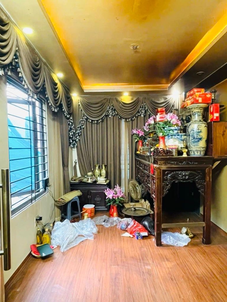 Bán nhà Kim Giang - diện tích 36m2 5 tầng - Lô góc 2 mặt thoáng - giá 10,5 tỷ