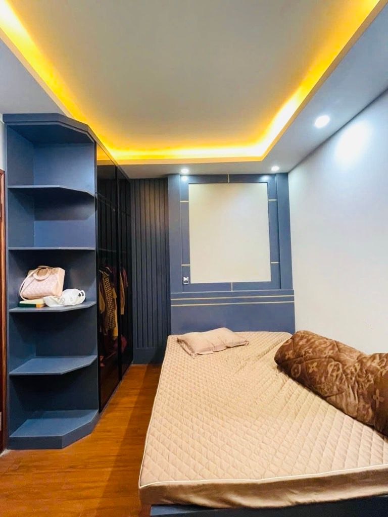 Bán nhà Kim Giang - diện tích 36m2 5 tầng - Lô góc 2 mặt thoáng - giá 10,5 tỷ