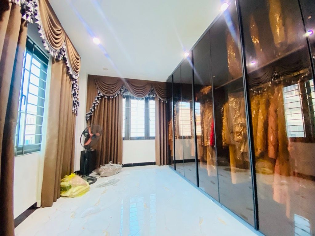 Bán nhà Kim Giang - diện tích 36m2 5 tầng - Lô góc 2 mặt thoáng - giá 10,5 tỷ