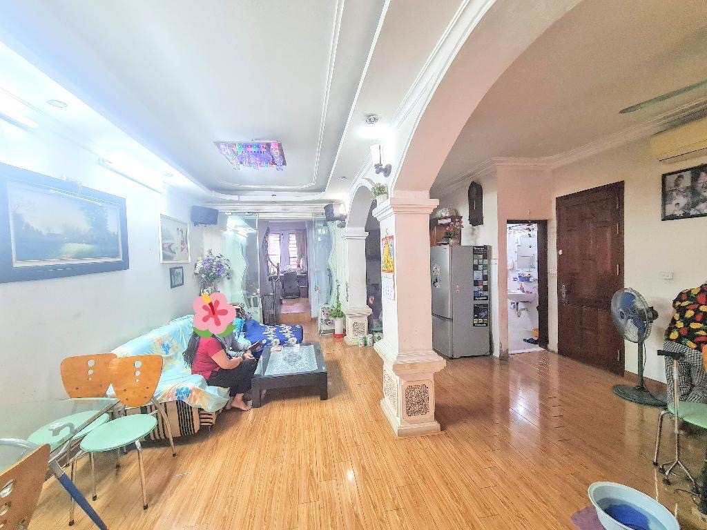 Bán nhà Mai Động - diện tích 82m2 3 tầng - Ô TÔ LÙI CỬA - giá 8,2 tỷ