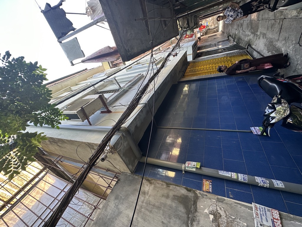 Bán nhà Mai Động - diện tích 82m2 3 tầng - Ô TÔ LÙI CỬA - giá 8,2 tỷ