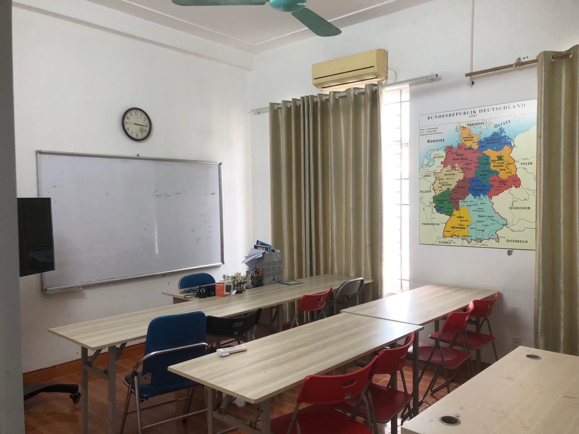 Bán nhà Bằng Liệt - diện tích 60m2 3 tầng - ô tô tránh - giá 19,5 tỷ