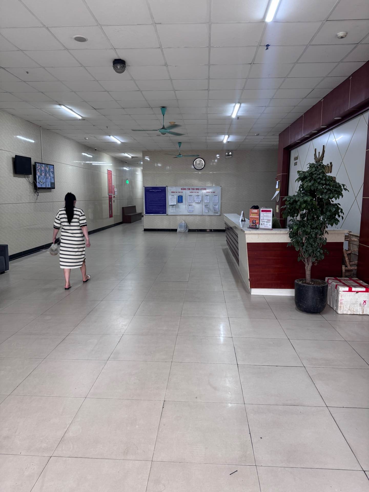 Bán nhà Nguyễn Xiển - diện tích 65m2 17 tầng - gần trường học các cấp - giá 4,7 tỷ