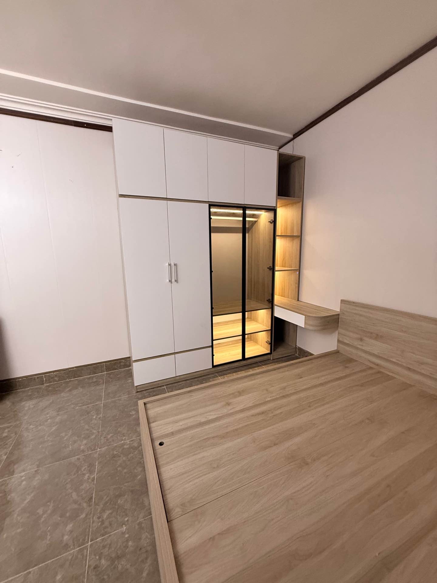 Bán nhà Mai Động - diện tích 32m2 1 tầng - Ngõ thông - giá 3,6 tỷ