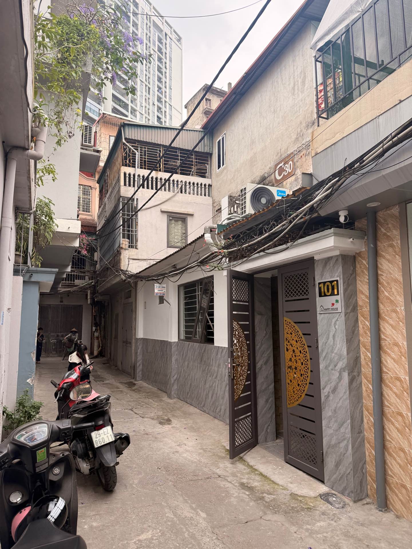 Bán nhà Mai Động - diện tích 32m2 1 tầng - Ngõ thông - giá 3,6 tỷ