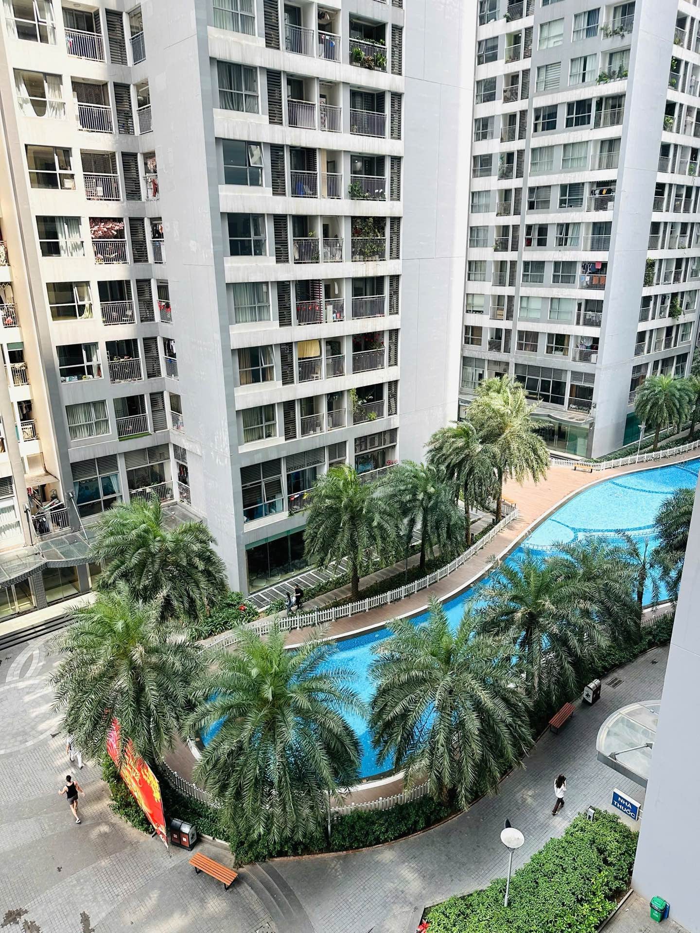 Bán nhà KĐT Vinhomes City Park Hill - diện tích 109m2 12 tầng - View Bể Bơi - giá 16 tỷ