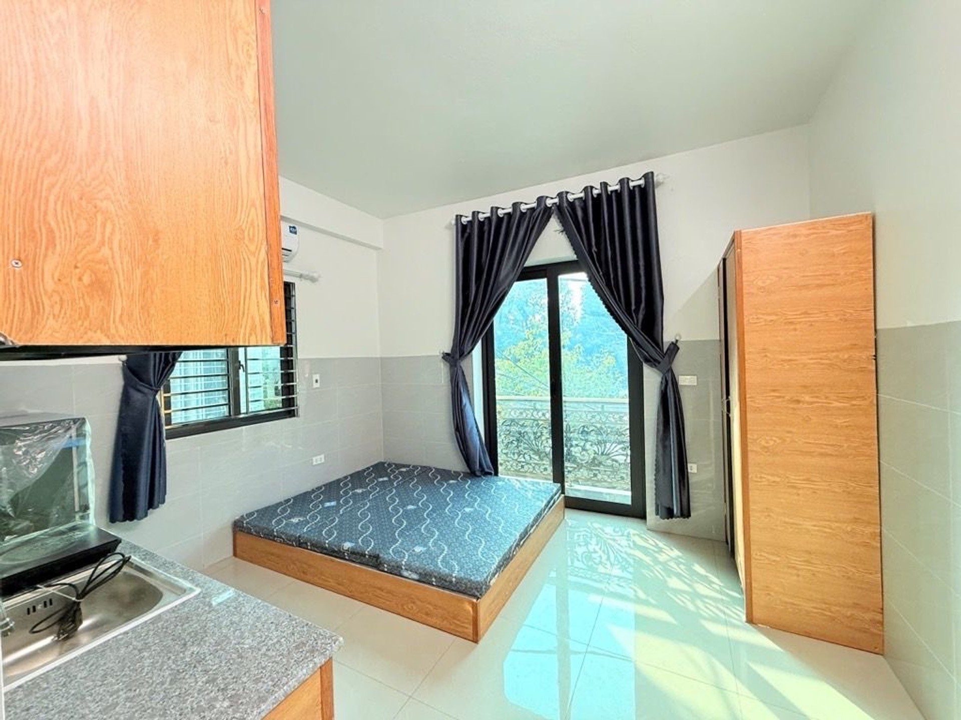 Bán nhà Nguyễn Khoái - diện tích 45m2 5 tầng - LÔ GÓC, Ô TÔ TRÁNH, KINH DOANH - giá 12 tỷ