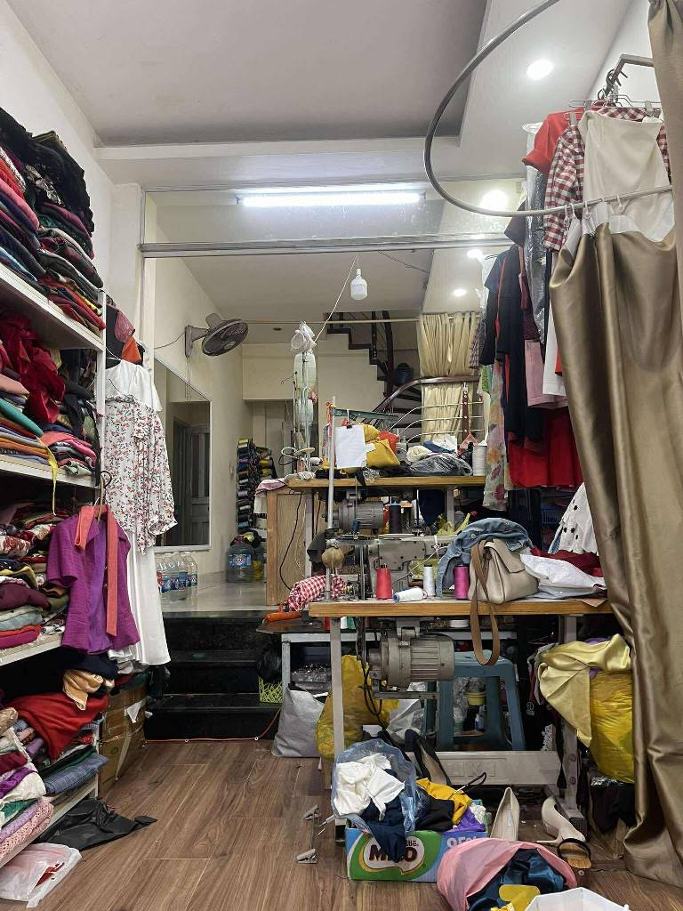 Bán nhà Núi Trúc - diện tích 40m2 5 tầng - Ô tô tránh - giá 30 tỷ