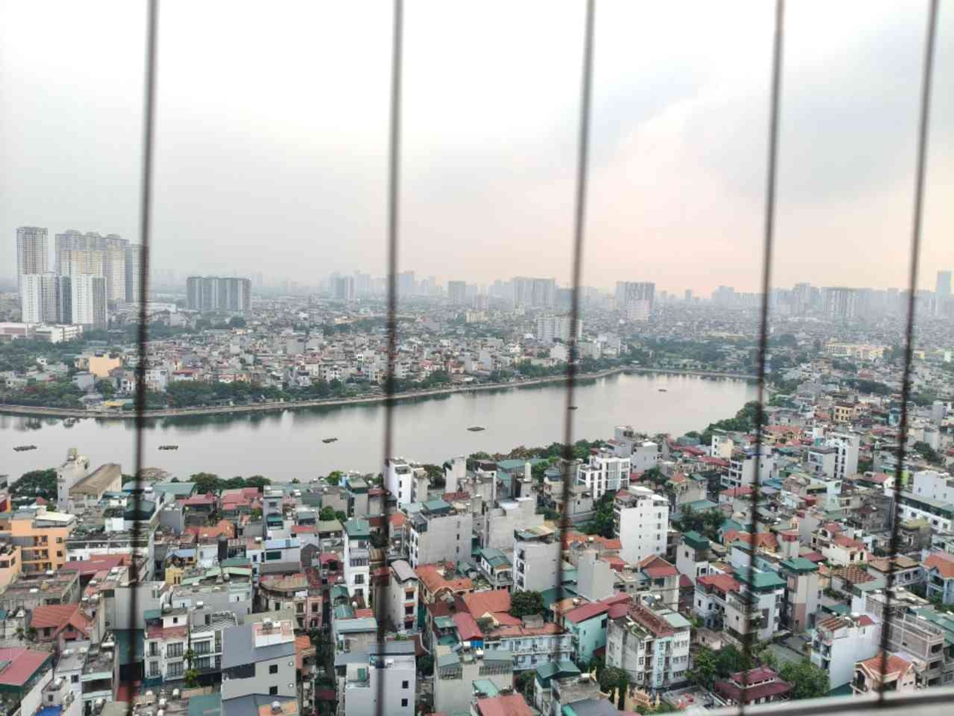 Bán nhà Trịnh Đình Cửu - diện tích 63m2 24 tầng - Căn hộ tầng cao view hồ Định Công - giá 6,5 tỷ