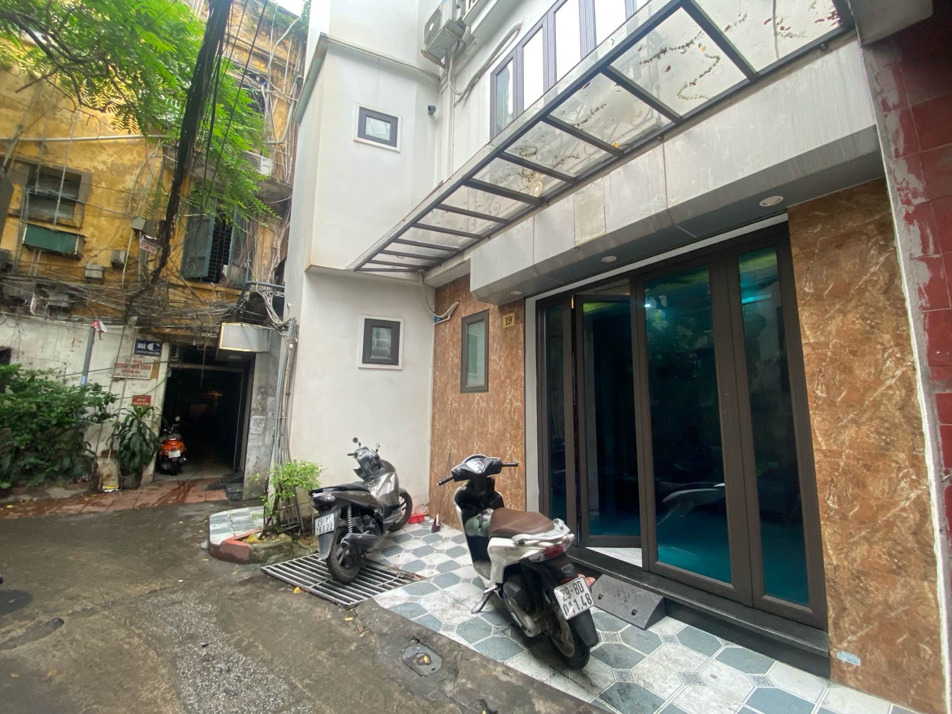 Bán nhà Lê Gia Đỉnh - diện tích 27m2 5 tầng - Lô góc vị trí đẹp - giá 10,98 tỷ