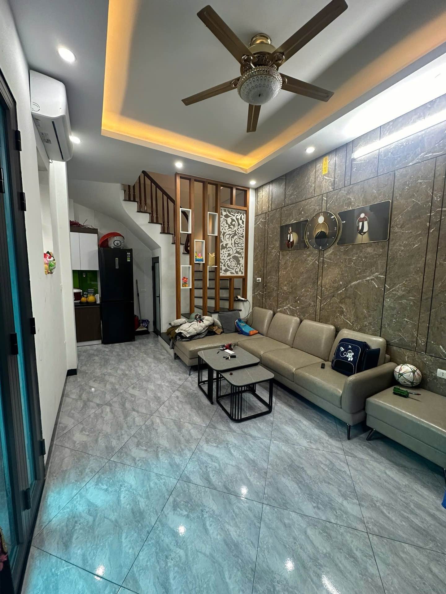 Bán nhà Lê Gia Đỉnh - diện tích 27m2 5 tầng - Lô góc vị trí đẹp - giá 10,98 tỷ