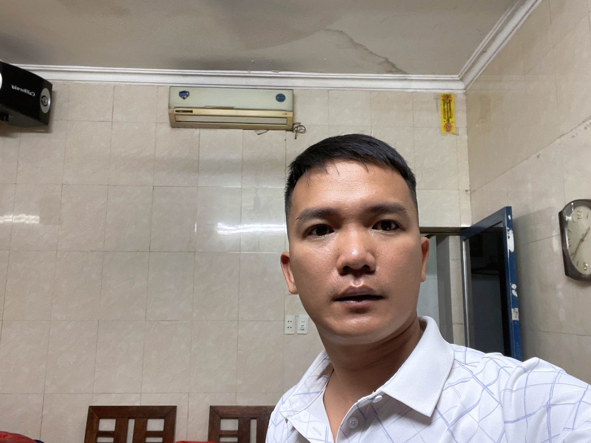 Bán nhà Lê Đại Hành - diện tích 24m2 3 tầng - Mặt phố kinh doanh - giá 9,3 tỷ
