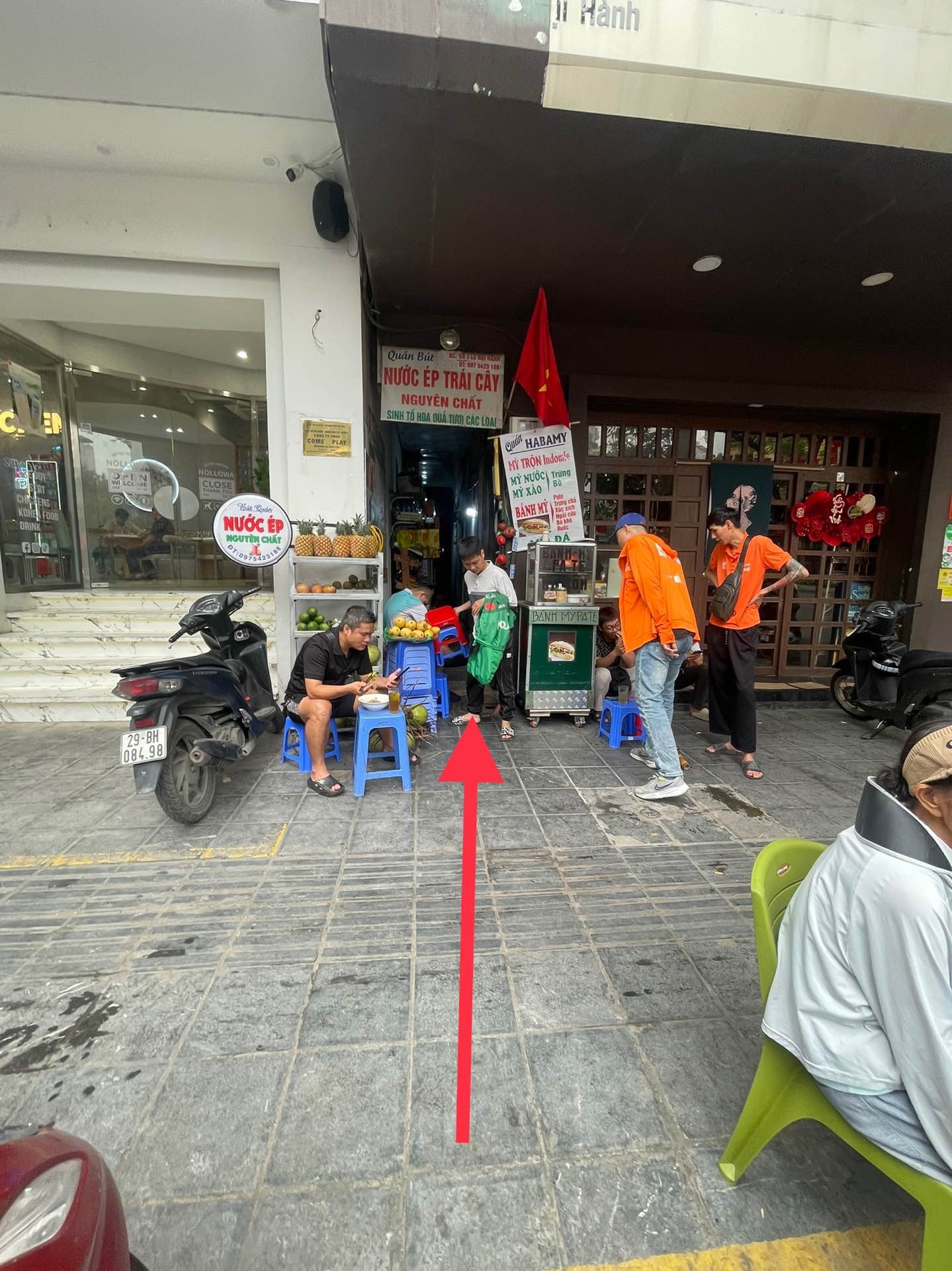 Bán nhà Lê Đại Hành - diện tích 24m2 3 tầng - Mặt phố kinh doanh - giá 9,3 tỷ