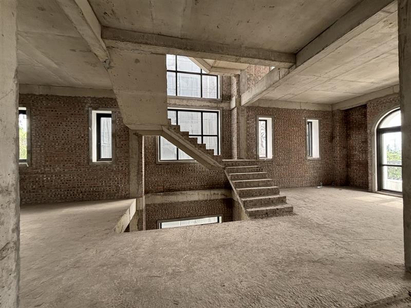 Bán nhà Tân Mai - diện tích 266.8m2 5 tầng - Biệt thự đắt giá trung tâm quận Hoàng Mai - giá 66,5 tỷ