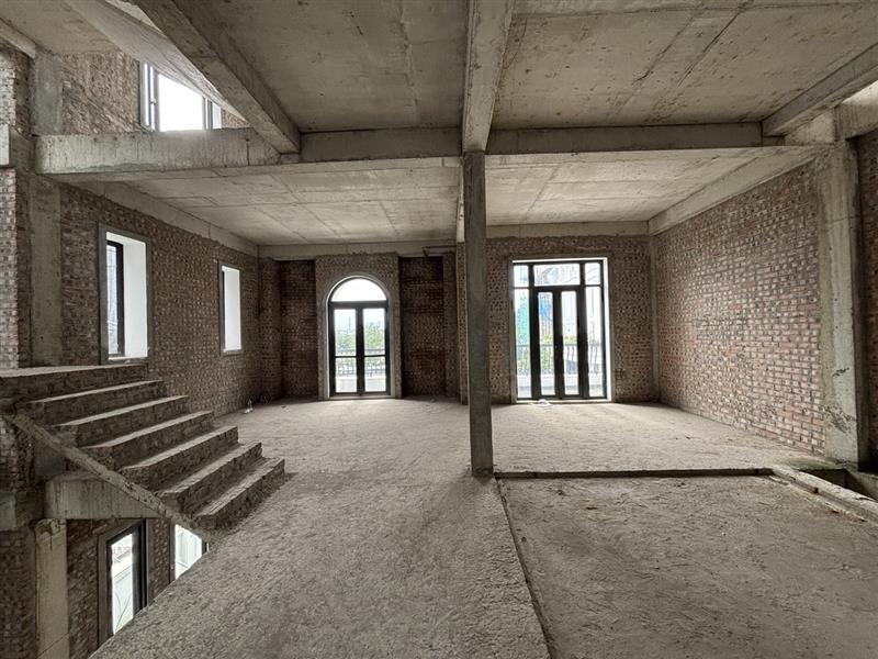 Bán nhà Tân Mai - diện tích 266.8m2 5 tầng - Biệt thự đắt giá trung tâm quận Hoàng Mai - giá 66,5 tỷ