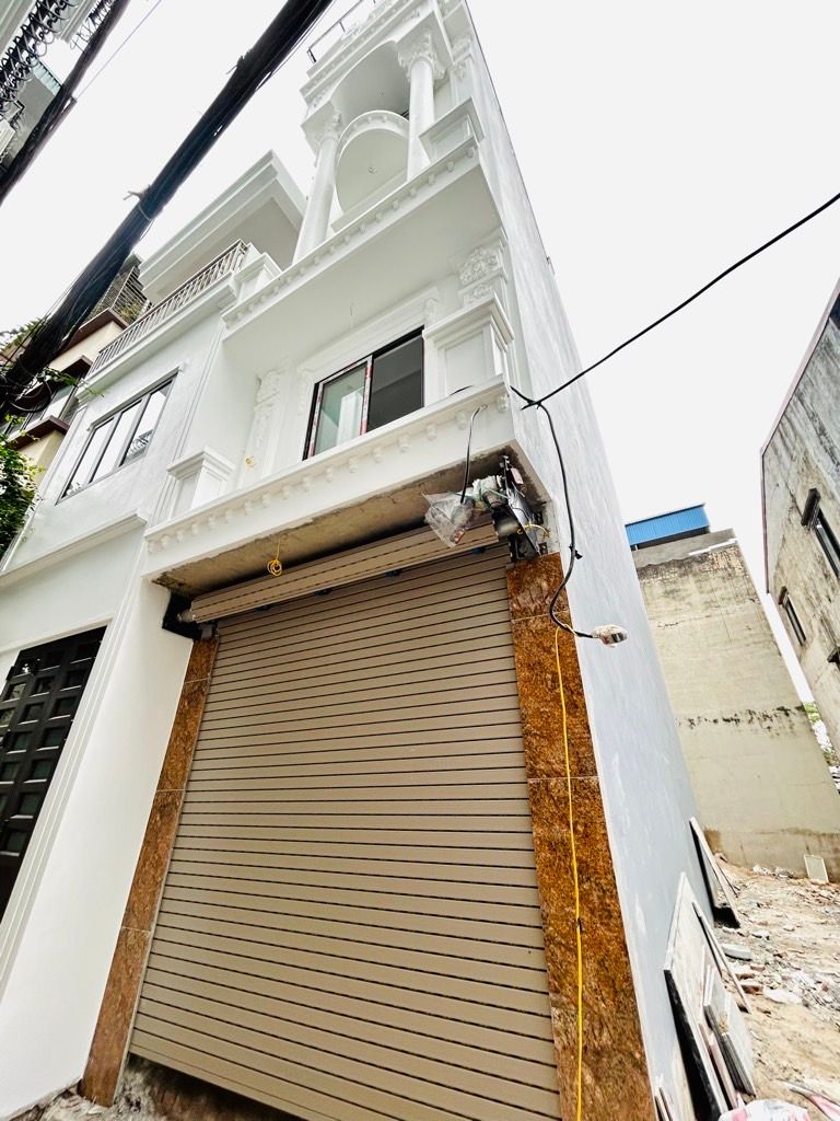 Bán nhà Hoàng Mai - diện tích 36m2 5 tầng - Thang máy - giá 7,6 tỷ