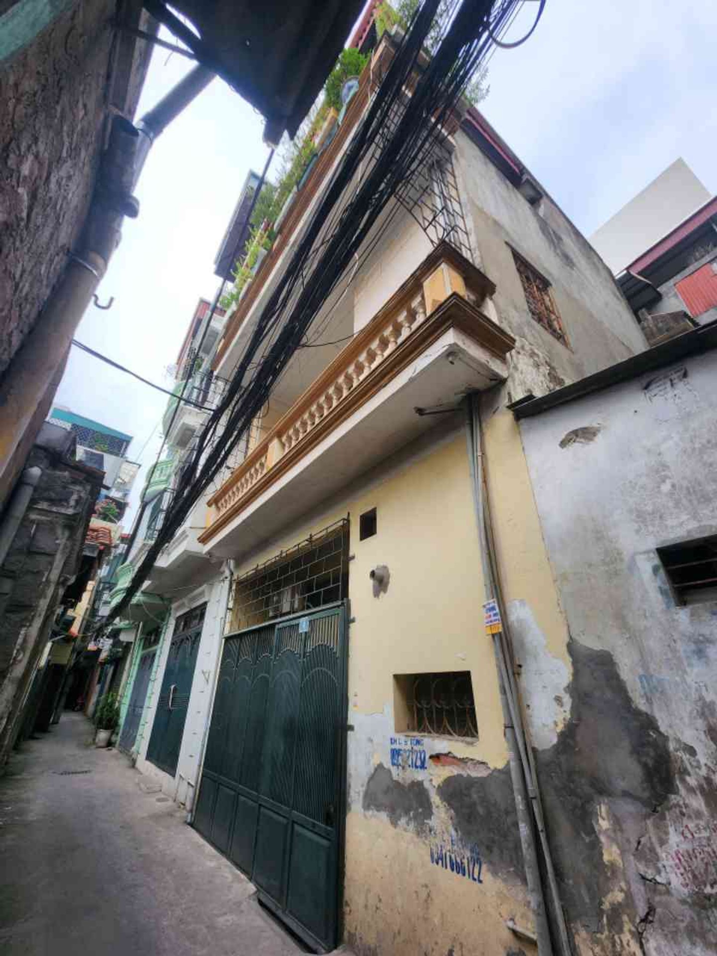Bán nhà Hoàng Mai - diện tích 27m2 5 tầng - Ngõ thông, kinh doanh nhỏ - giá 6,95 tỷ