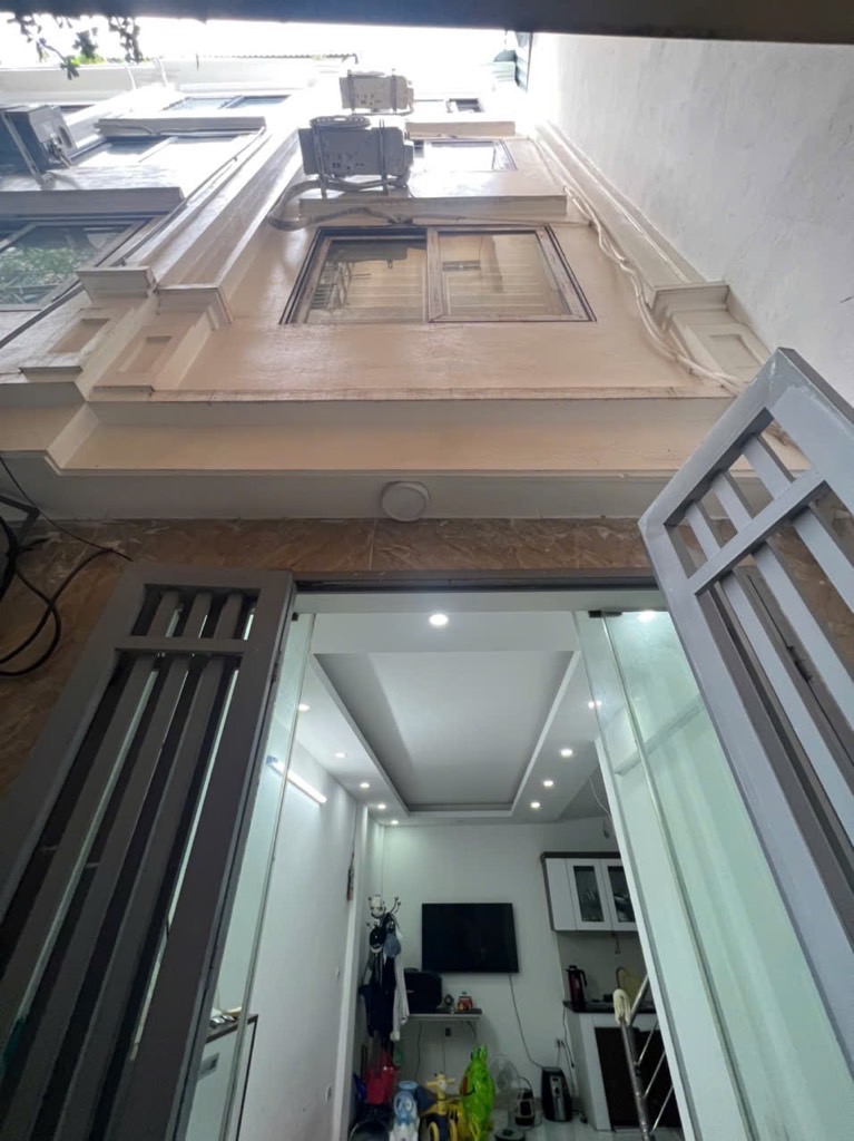 Bán nhà Đông Thiên - diện tích 53m2 4 tầng - nhà trong ngõ - giá 3,75 tỷ