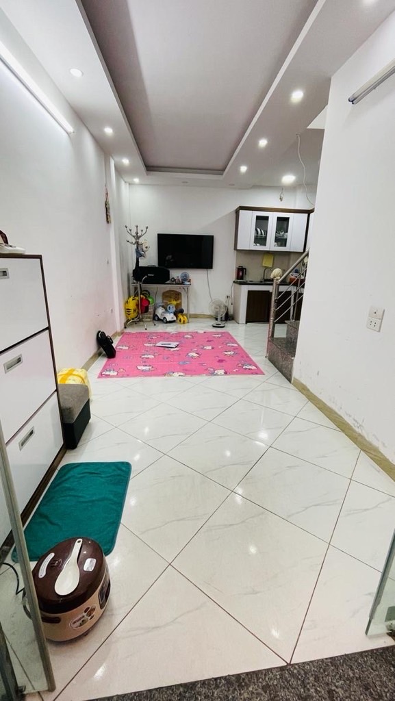 Bán nhà Đông Thiên - diện tích 53m2 4 tầng - nhà trong ngõ - giá 3,75 tỷ