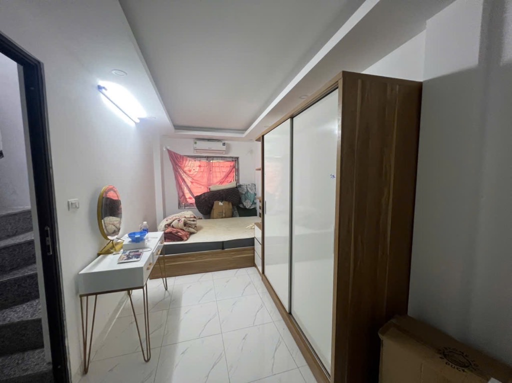 Bán nhà Đông Thiên - diện tích 53m2 4 tầng - nhà trong ngõ - giá 3,75 tỷ