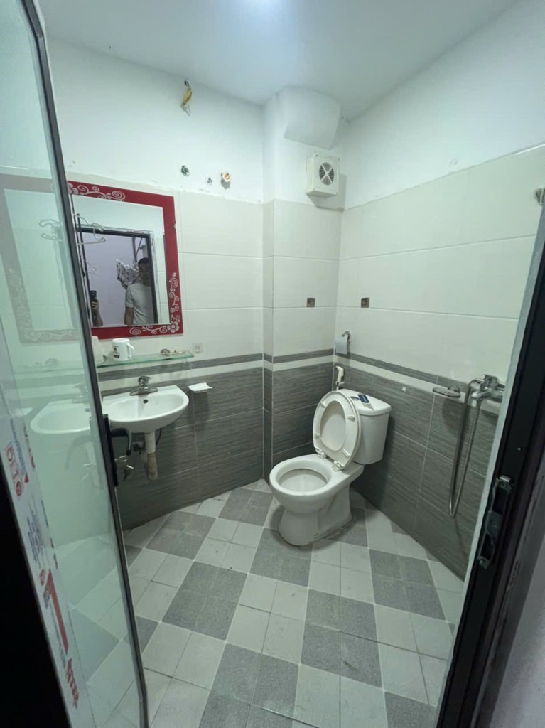 Bán nhà Đông Thiên - diện tích 53m2 4 tầng - nhà trong ngõ - giá 3,75 tỷ