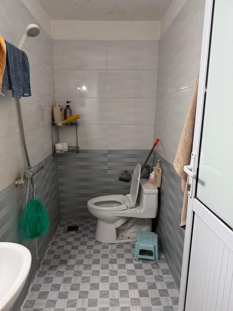 Bán nhà Đông Thiên - diện tích 42m2 2 tầng - ô tô đỗ cửa - giá 3,3 tỷ