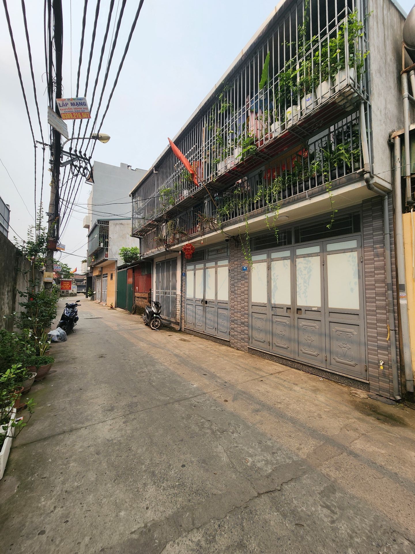 Bán nhà Thanh Lân - diện tích 30m2 2 tầng - Ô tô tránh - giá 3,45 tỷ
