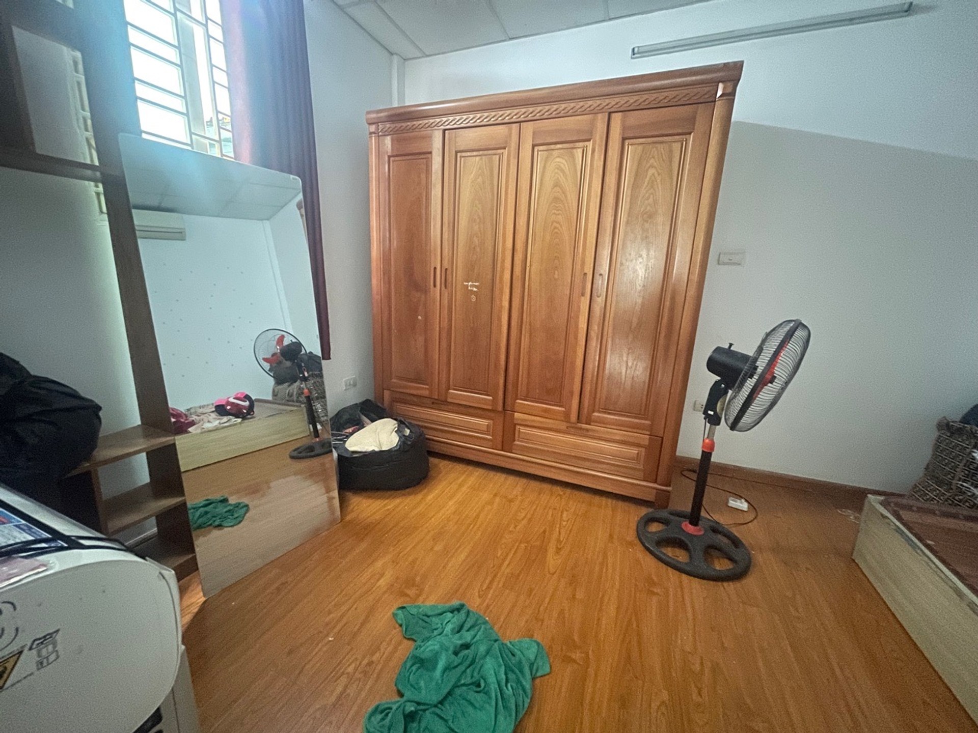 Bán nhà Định Công - diện tích 40m2 2 tầng - SIÊU PHẨM KINH DOANH - giá 3,7 tỷ