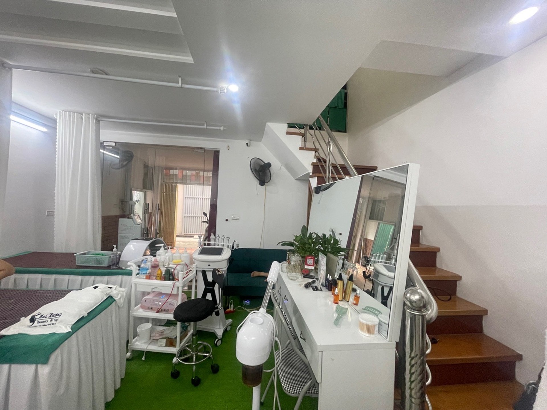 Bán nhà Định Công - diện tích 40m2 2 tầng - SIÊU PHẨM KINH DOANH - giá 3,7 tỷ