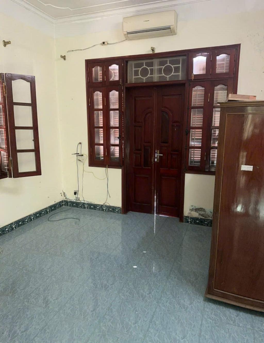 Bán nhà Nguyễn Thị Định - diện tích 69m2 5 tầng - Ô TÔ TRÁNH - giá 31,5 tỷ