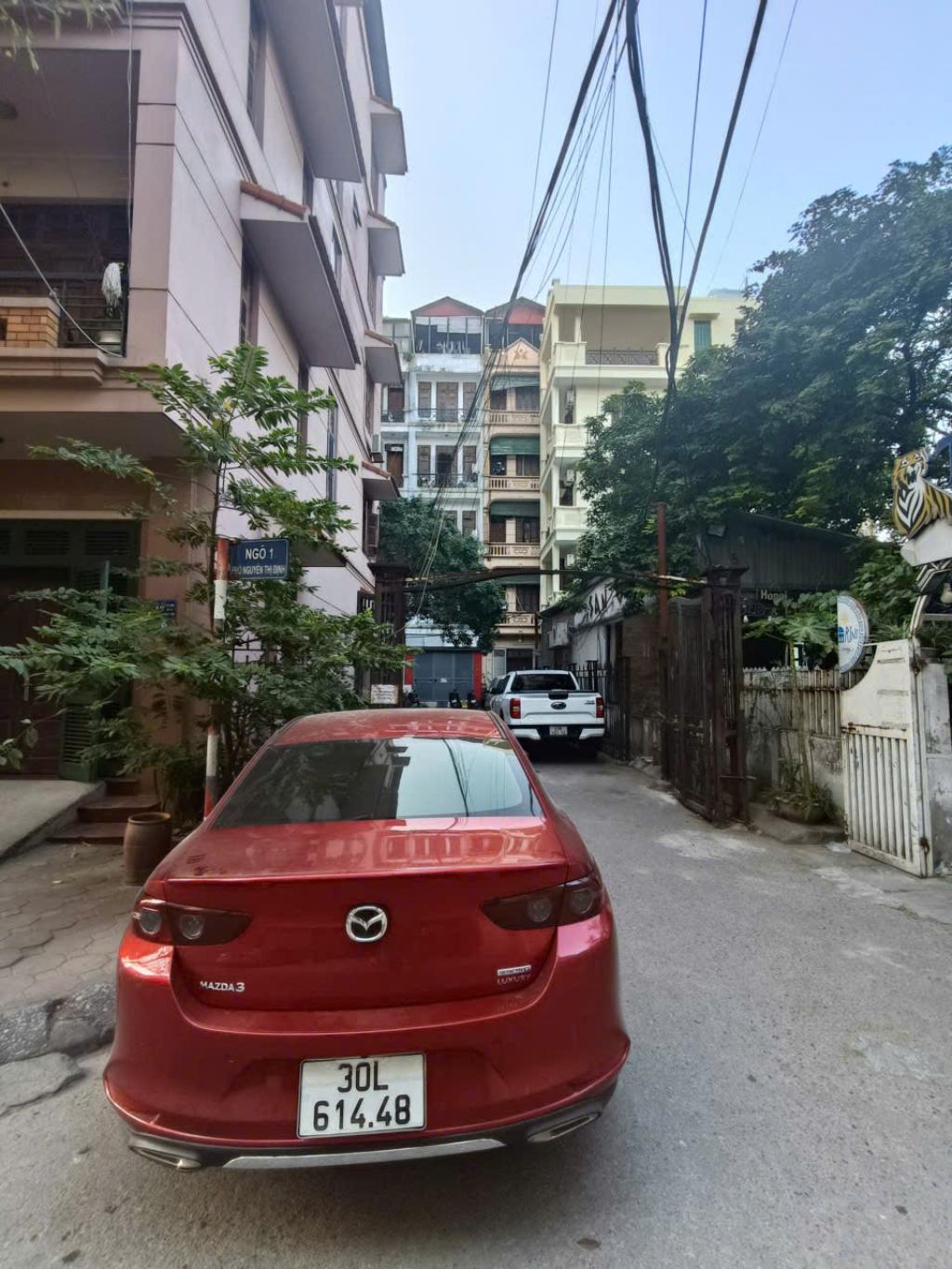 Bán nhà Nguyễn Thị Định - diện tích 69m2 5 tầng - Ô TÔ TRÁNH - giá 31,5 tỷ