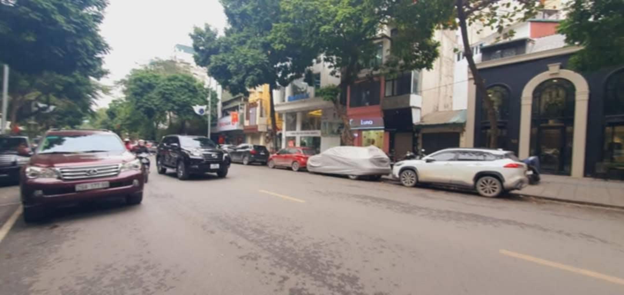 Bán nhà Phan Chu Trinh - diện tích 52m2 5 tầng - Kinh doanh đỉnh cao - giá 62,4 tỷ