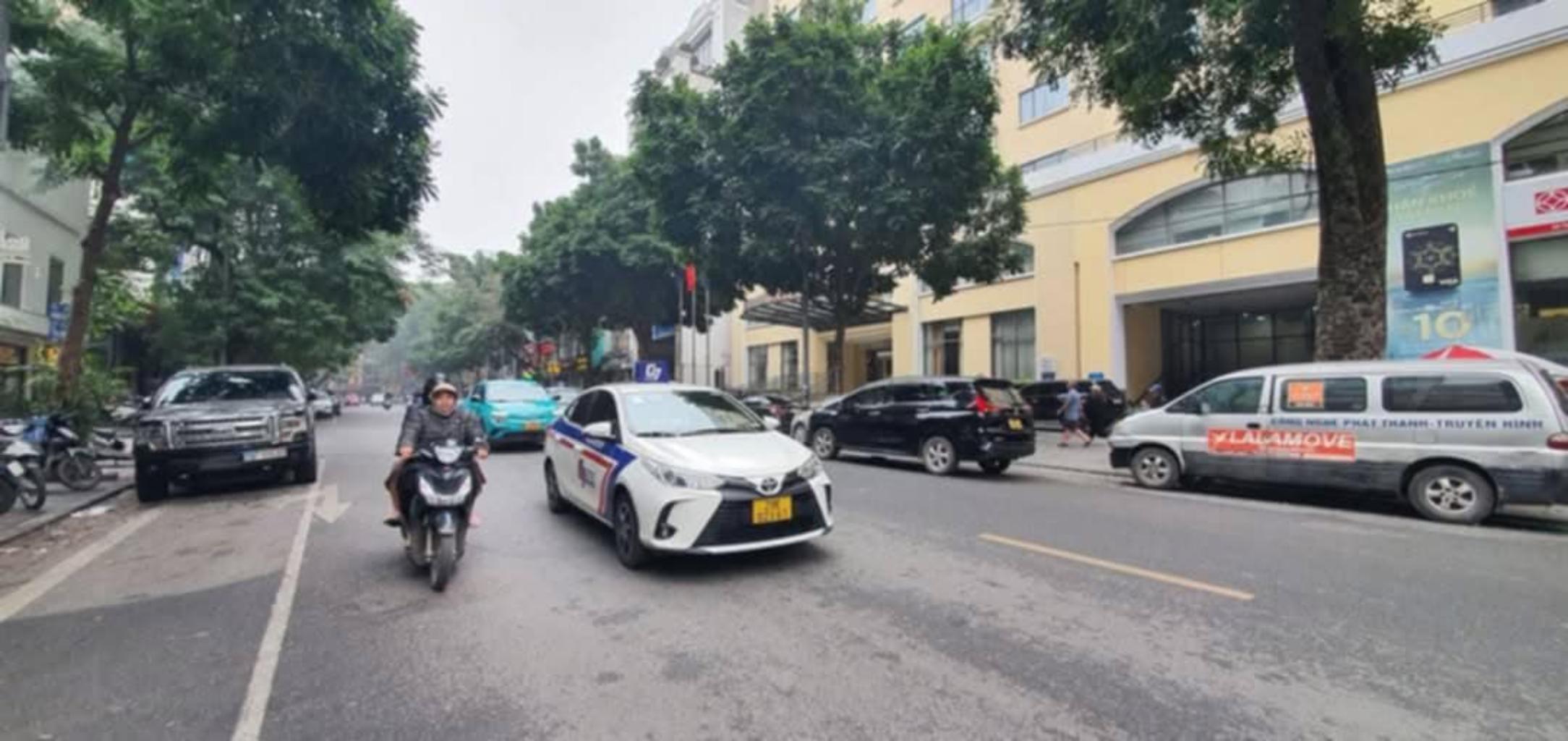 Bán nhà Phan Chu Trinh - diện tích 52m2 5 tầng - Kinh doanh đỉnh cao - giá 62,4 tỷ