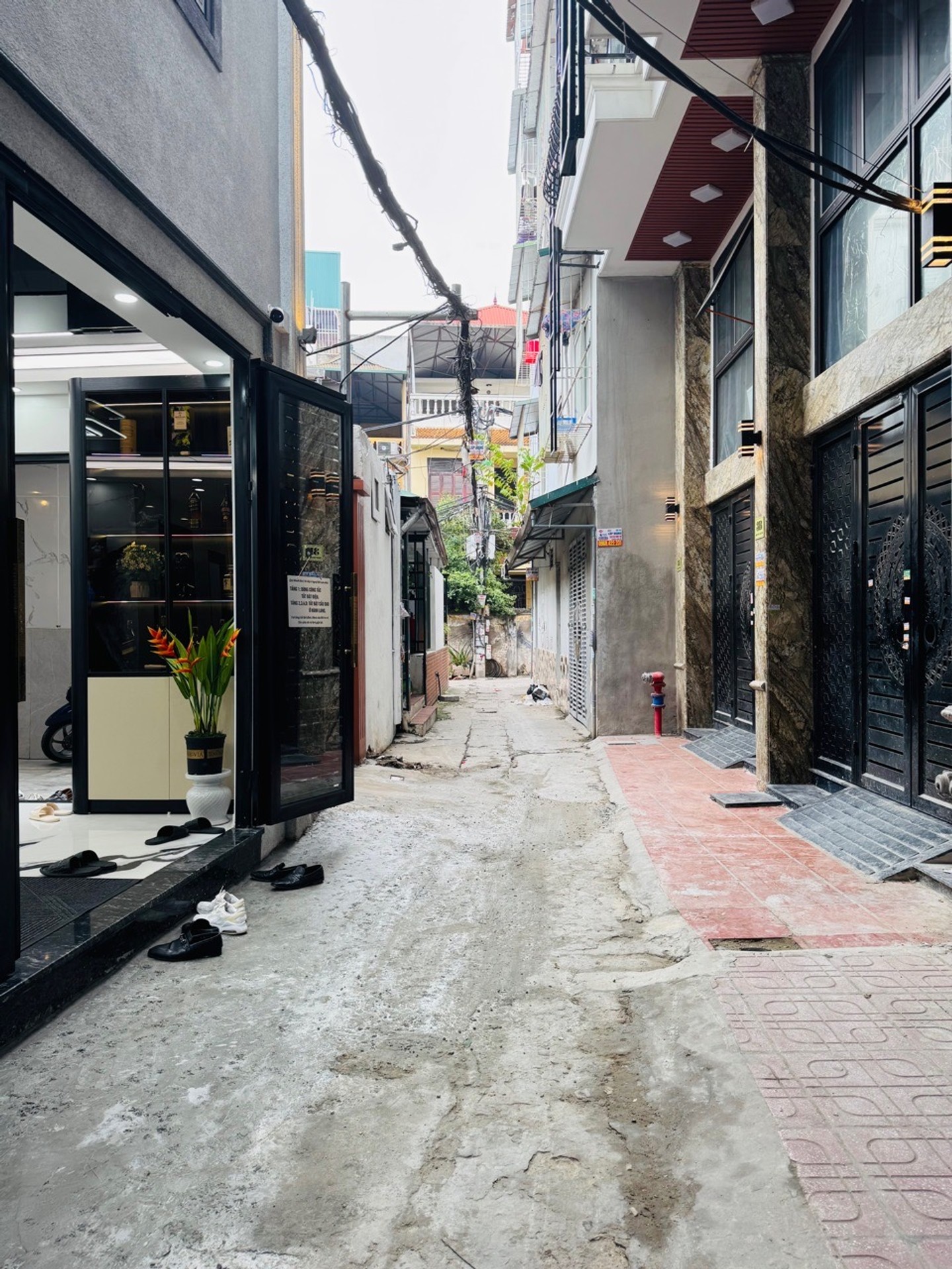 Bán nhà Hoàng Mai - diện tích 37m2 6 tầng - Lô góc 3 mặt thoáng - giá 14,3 tỷ