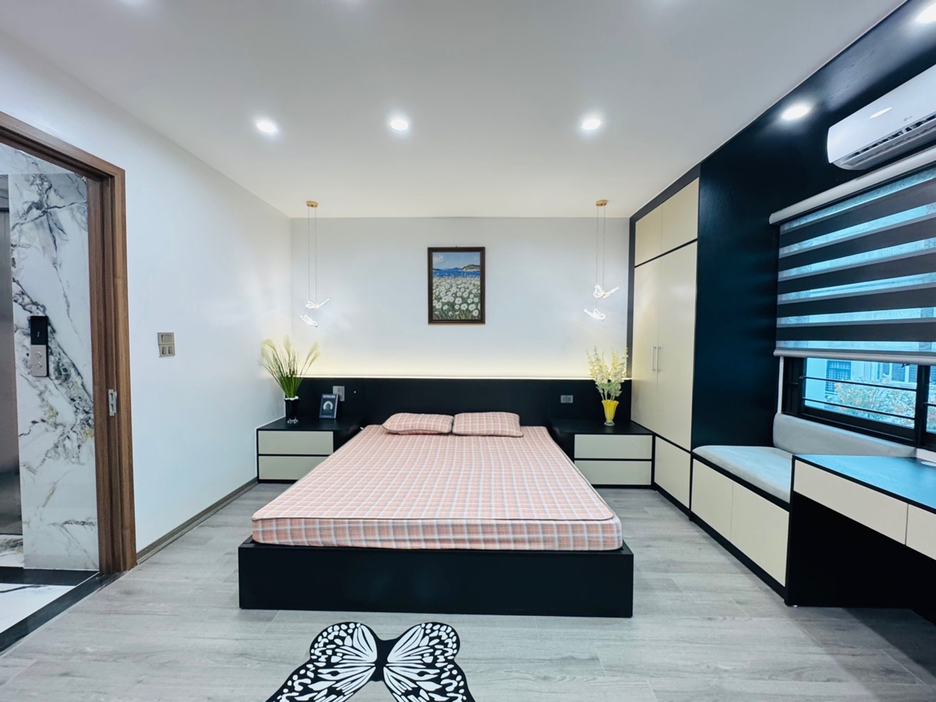 Bán nhà Hoàng Mai - diện tích 37m2 6 tầng - Lô góc 3 mặt thoáng - giá 14,3 tỷ